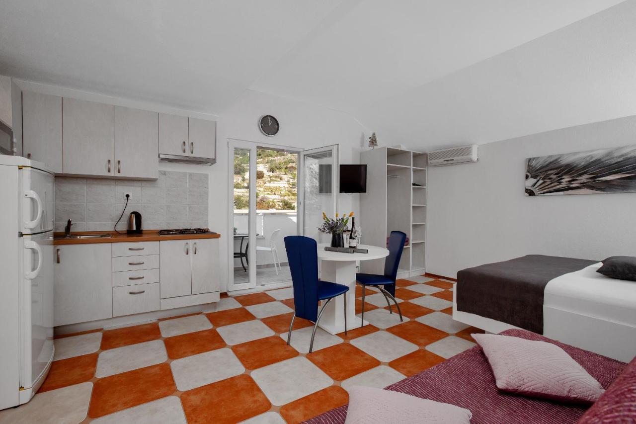 Apartman Toni Apartment ตราสนิสเซ ภายนอก รูปภาพ