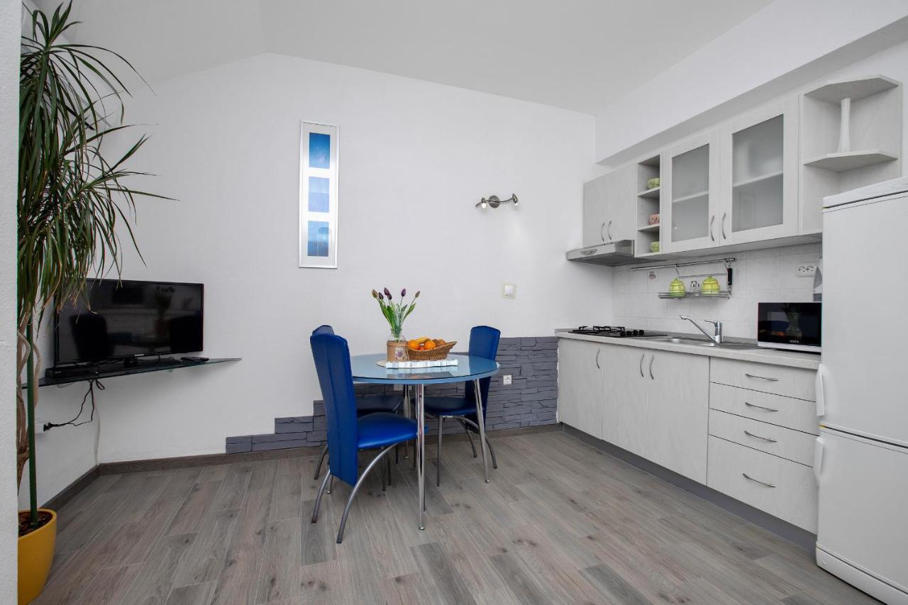 Apartman Toni Apartment ตราสนิสเซ ภายนอก รูปภาพ