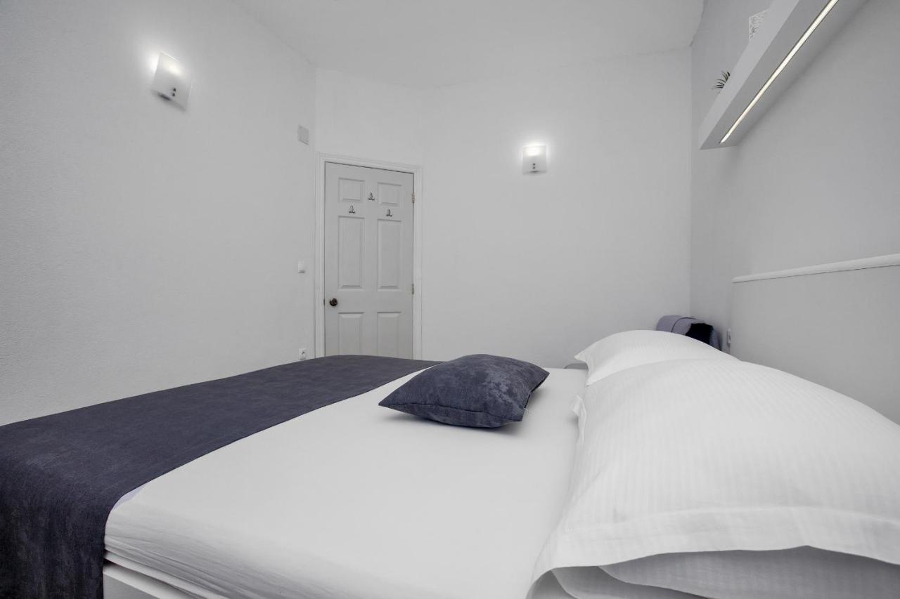 Apartman Toni ตราสนิสเซ ภายนอก รูปภาพ